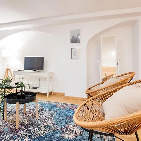 Almada Hideaway W/ Ac & Private Pool By Lovelystay * Πόρτο