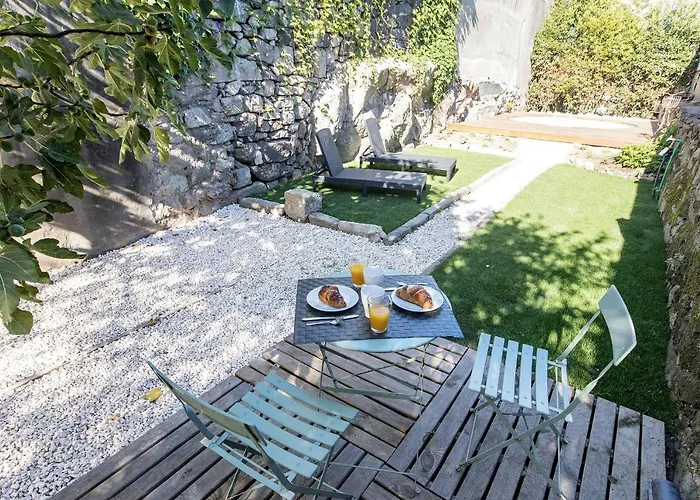 Almada Hideaway W/ Ac & Private Pool By Lovelystay * Порту