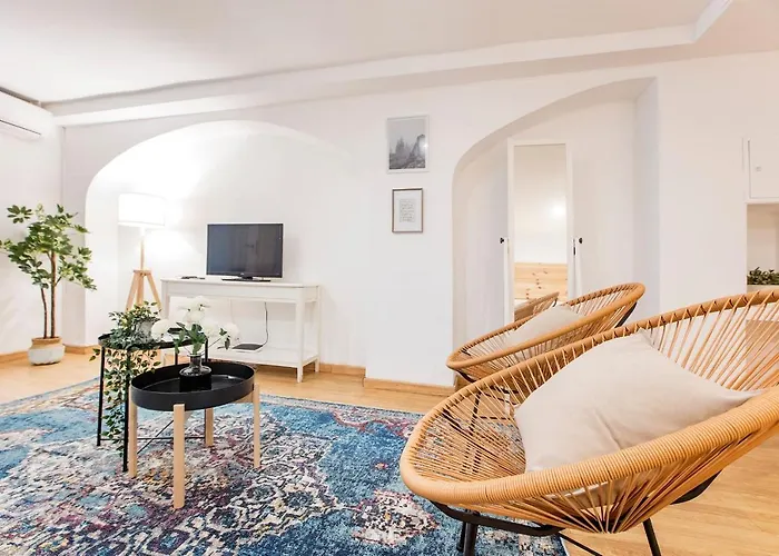 Almada Hideaway W/ Ac & Private Pool By Lovelystay * Porto