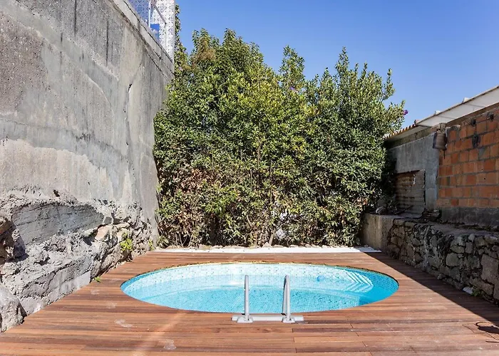 Apartman Almada Hideaway W/ Ac & Private Pool By Lovelystay *