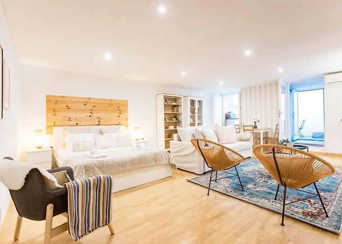 Almada Hideaway W/ Ac & Private Pool By Lovelystay Порту