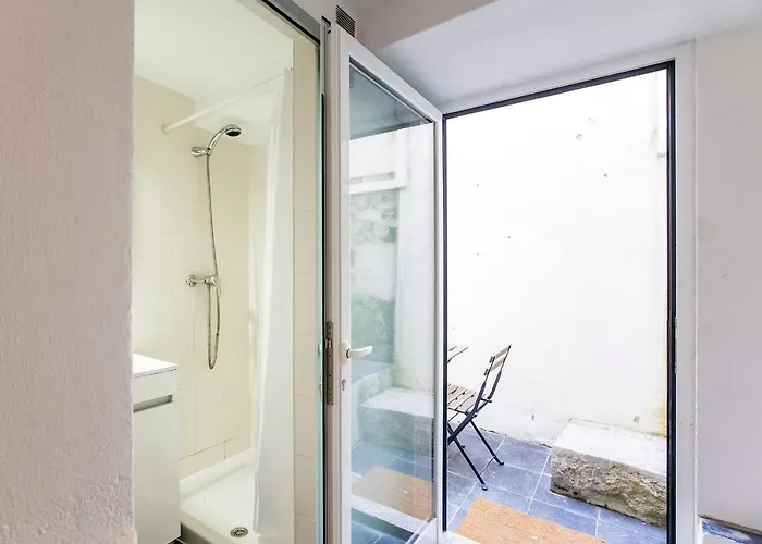 Almada Hideaway W/ Ac & Private Pool By Lovelystay Apartman *