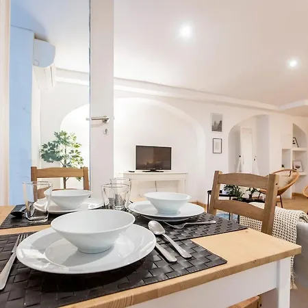 Almada Hideaway W/ Ac & Private Pool By Lovelystay Apartmán Porto